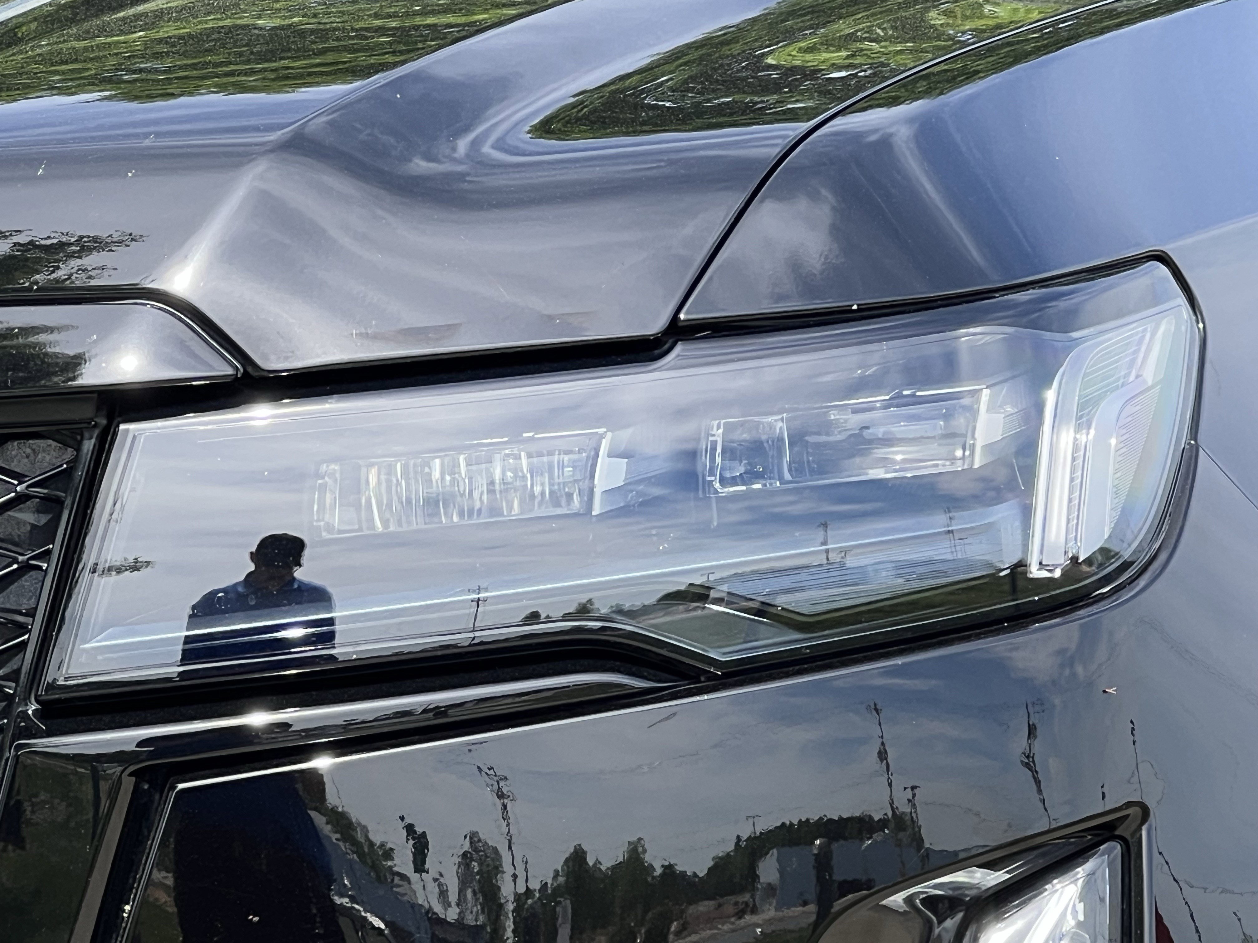 Used 2021 Cadillac Escalade ESV Sport Platinum w/ Heavy-Duty Trailer Package image 7