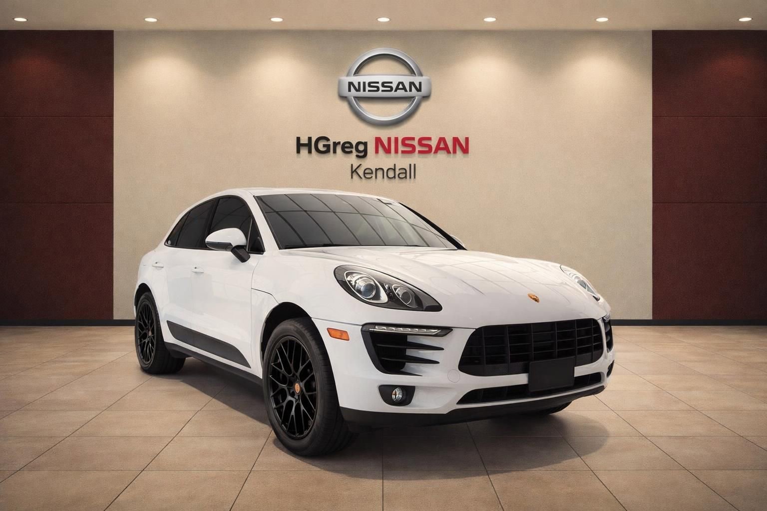 Used 2018 Porsche Macan S AWD/4WD image 2