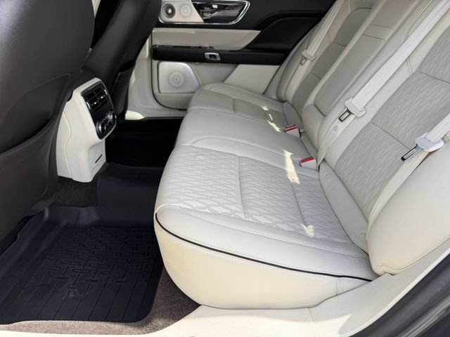 Used 2018 Lincoln Continental Black Label FWD image 19