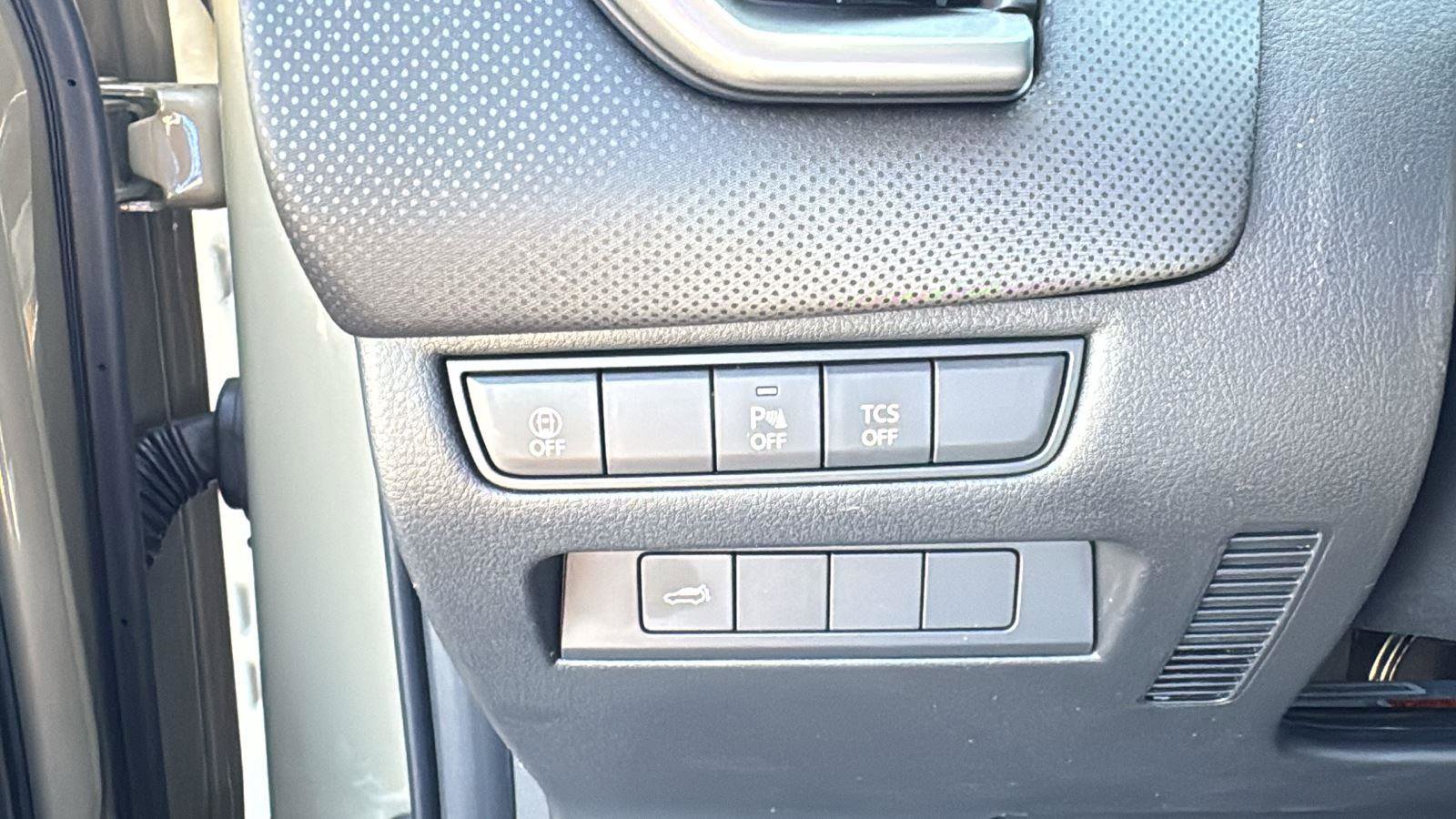 New 2026 MAZDA CX-50 Meridian Edition w/ Weather Package image 9