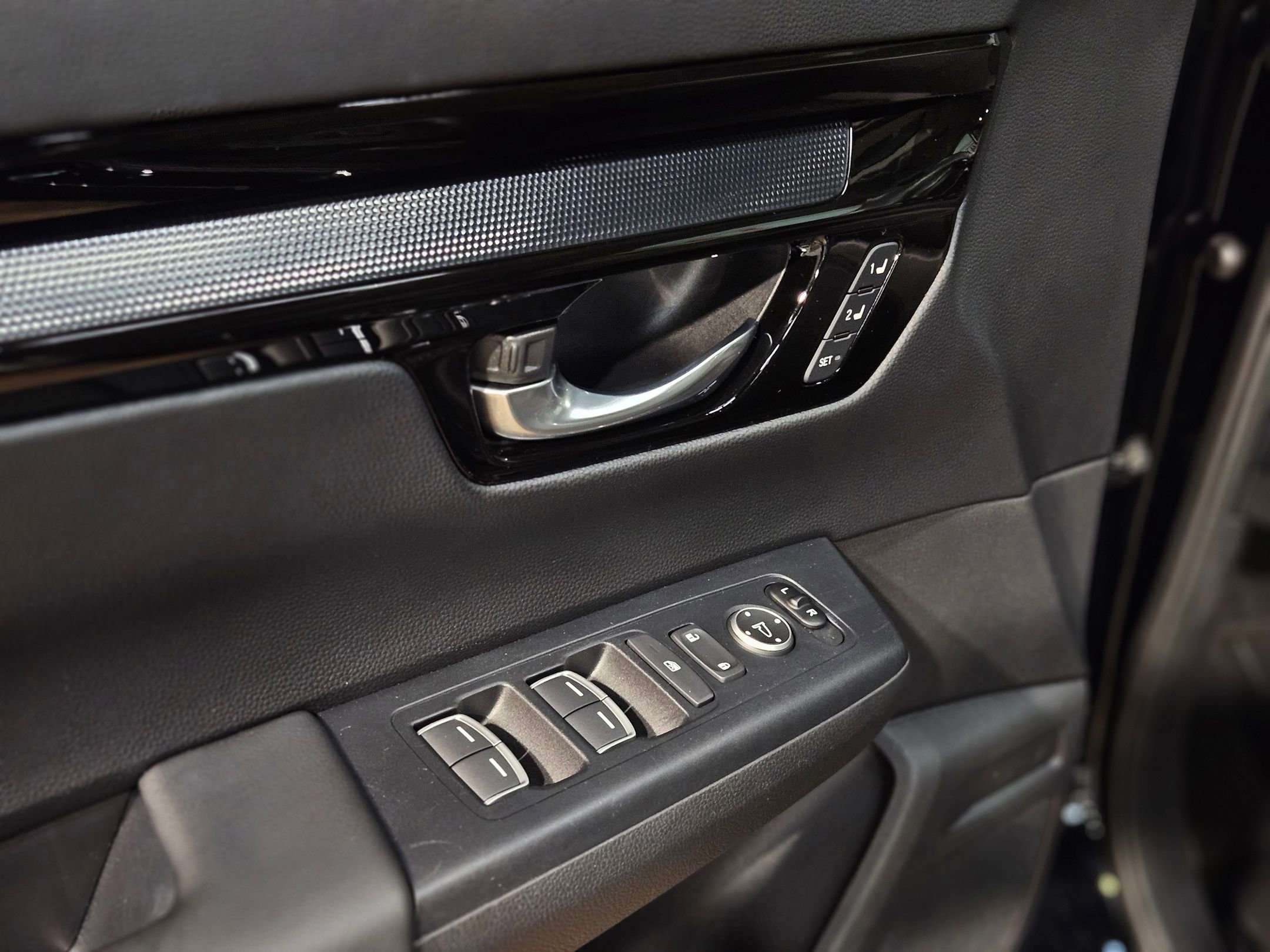 Used 2023 Honda CR-V EX-L image 21