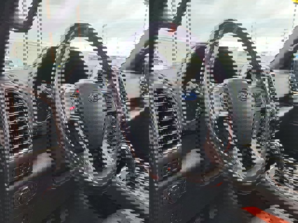 Used 2018 Ford F150 Raptor w/ Equipment Group 802A Luxury image 20