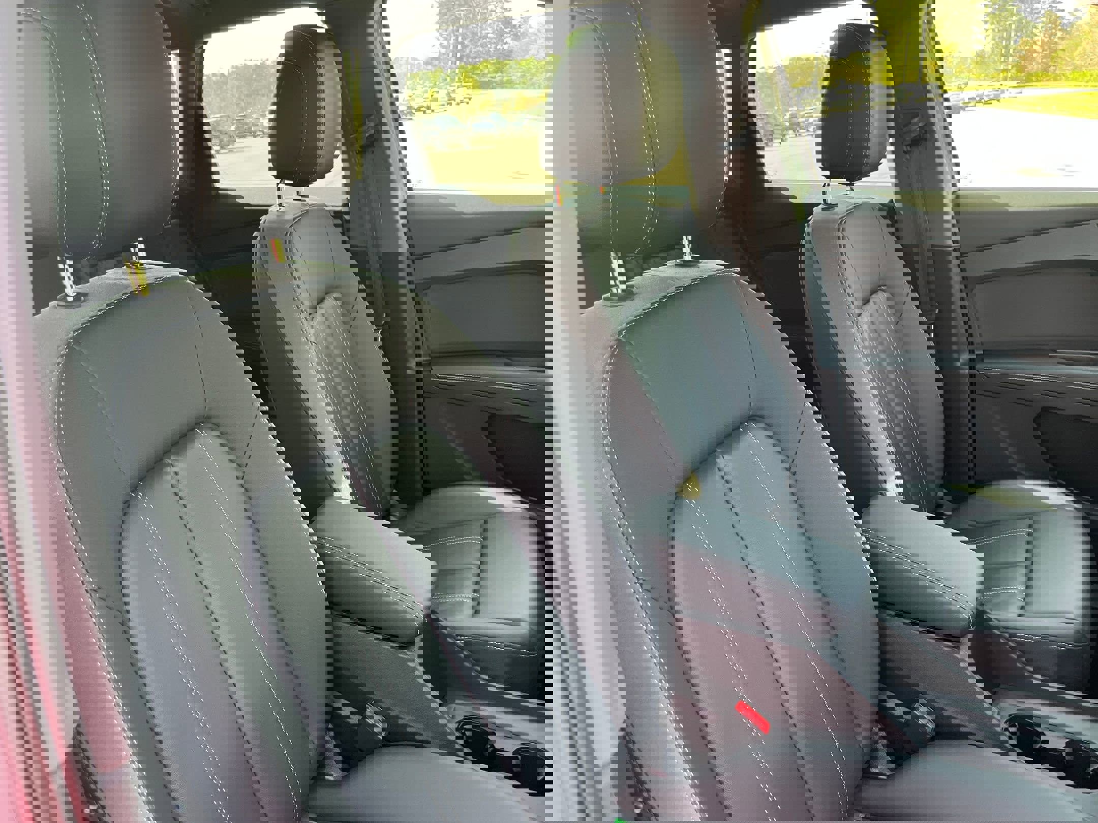 Used 2024 Audi Q4 e-tron Prestige image 26