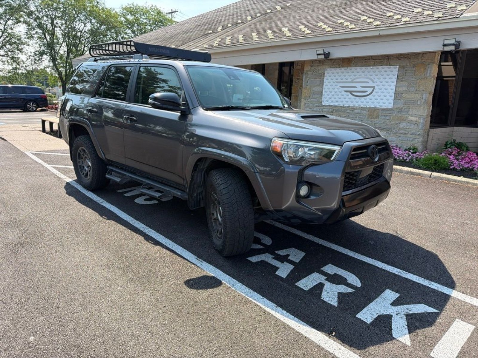 Used 2020 Toyota 4Runner Venture w/ Moonroof Package AWD/4WD image 3