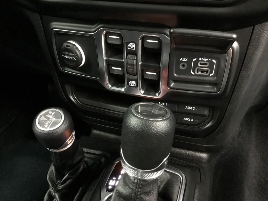 Used 2022 Jeep Wrangler Unlimited Sport image 25