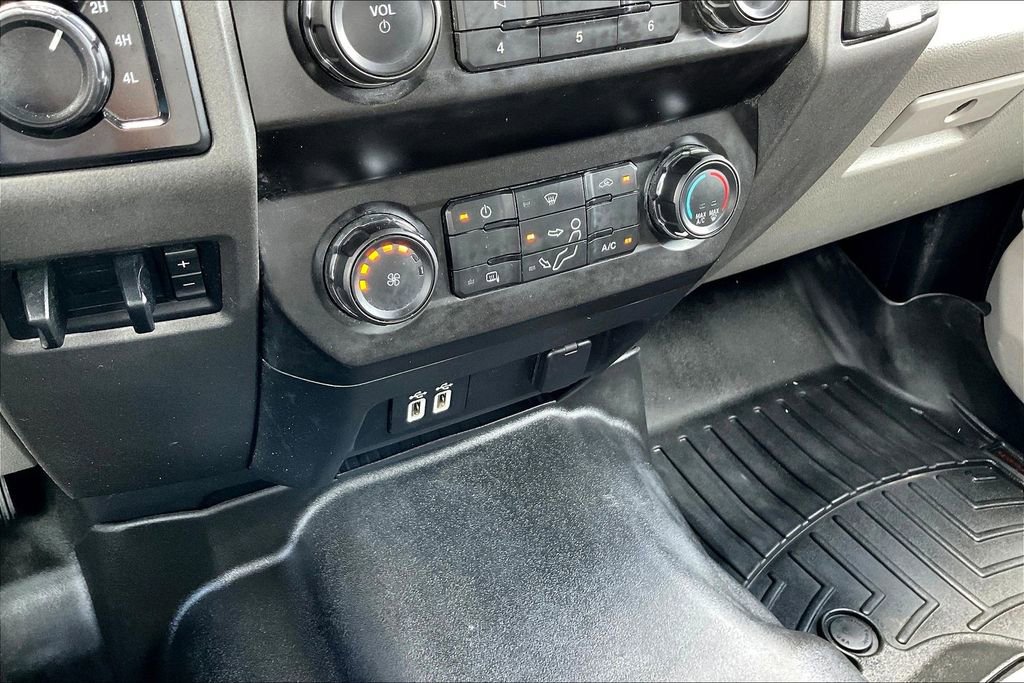 Used 2019 Ford F250 XL w/ STX Appearance Package image 25