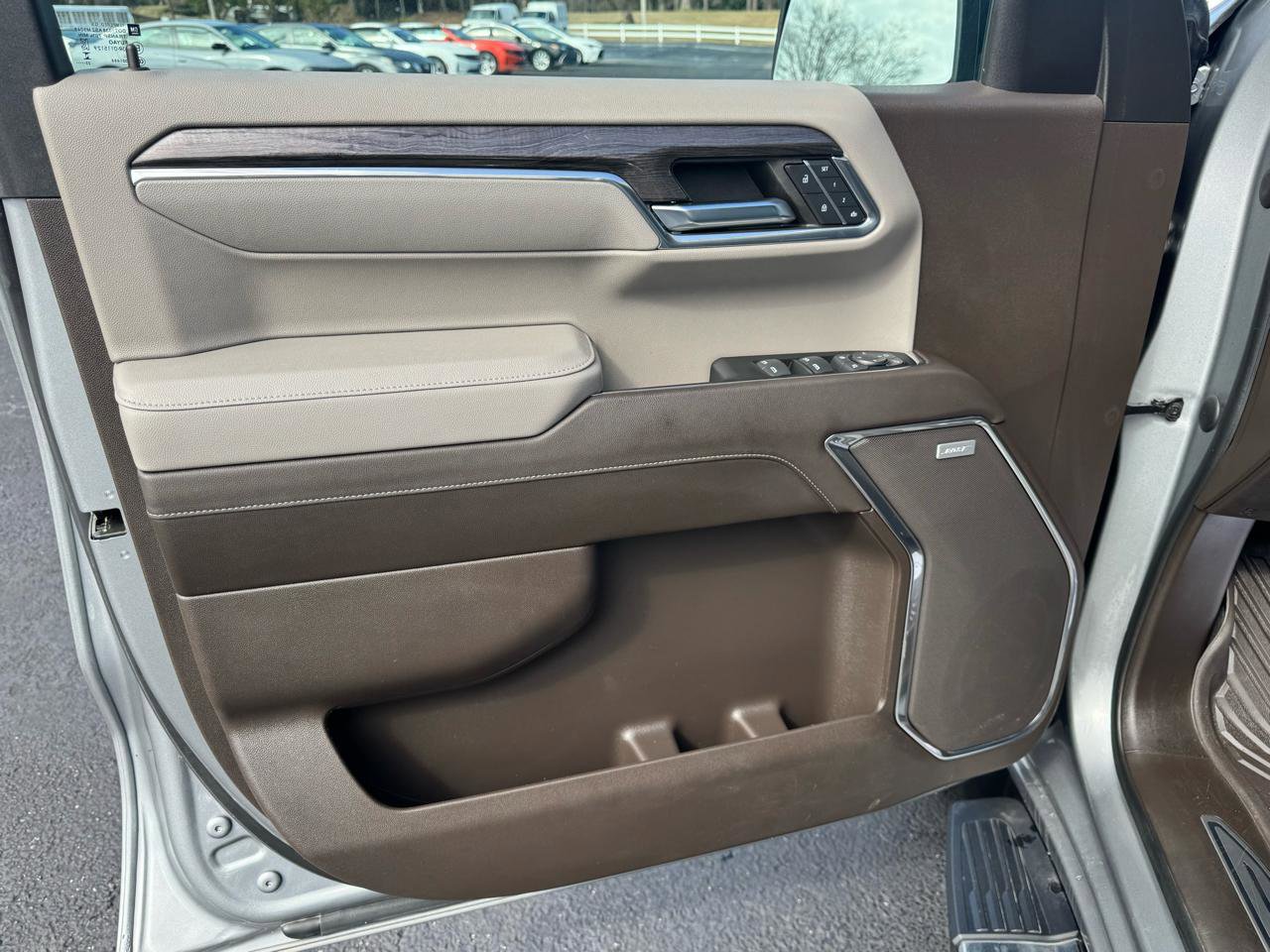 Used 2024 Chevrolet Silverado 1500 LTZ w/ LTZ Premium Package image 14