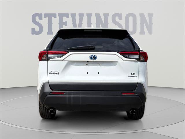 Certified 2024 Toyota RAV4 LE AWD/4WD image 4