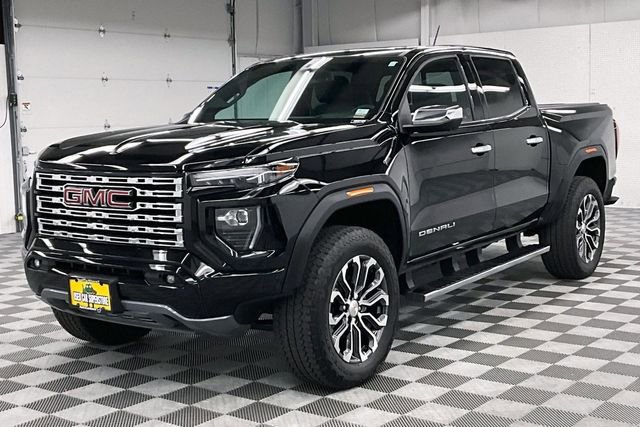 Used 2024 GMC Canyon Denali AWD/4WD image 12