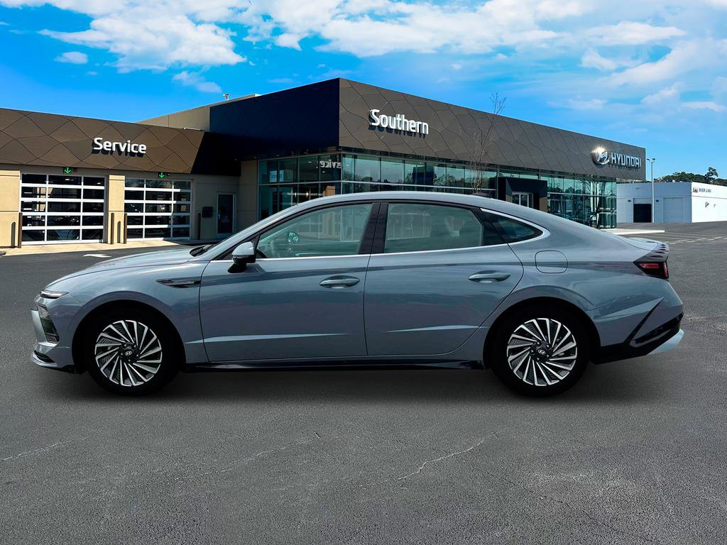 New 2025 Hyundai Sonata SEL image 3