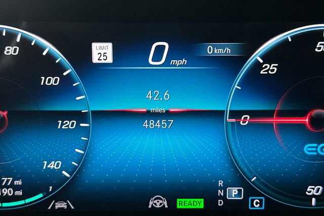 Certified 2022 Mercedes-Benz EQB 350 4MATIC image 35