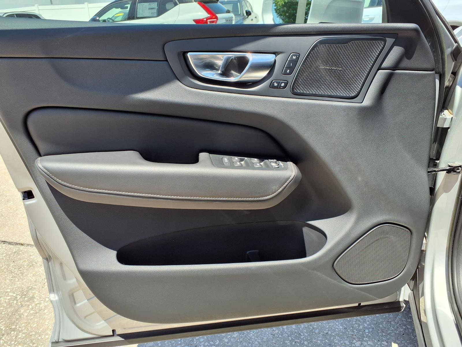 Certified 2023 Volvo XC60 B5 Ultimate w/ Climate Package FWD image 20