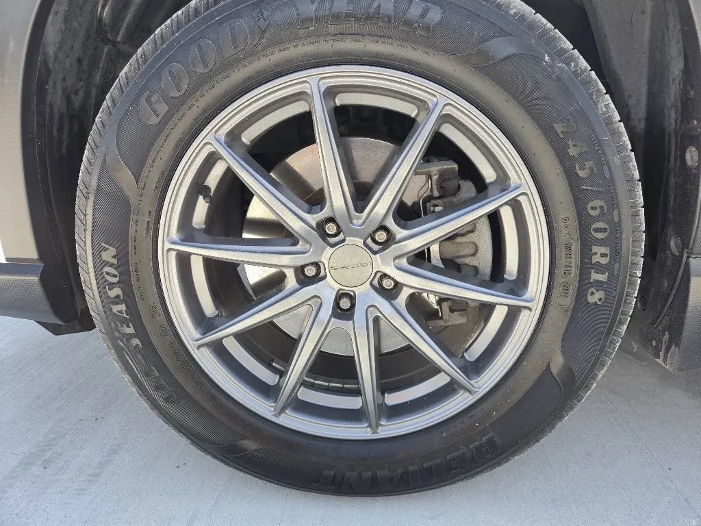 Used 2020 Subaru Ascent Premium w/ Sport Package AWD/4WD image 10