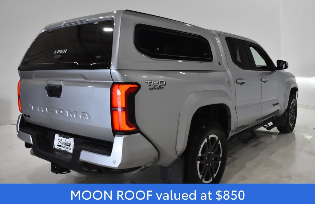 Used 2025 Toyota Tacoma TRD Sport w/ TRD Sport Upgrade Package AWD/4WD image 5