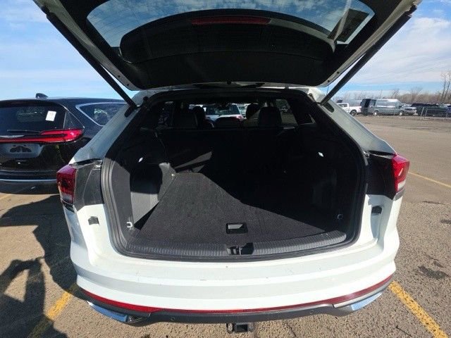 Used 2025 Volkswagen Atlas Cross Sport SE image 17