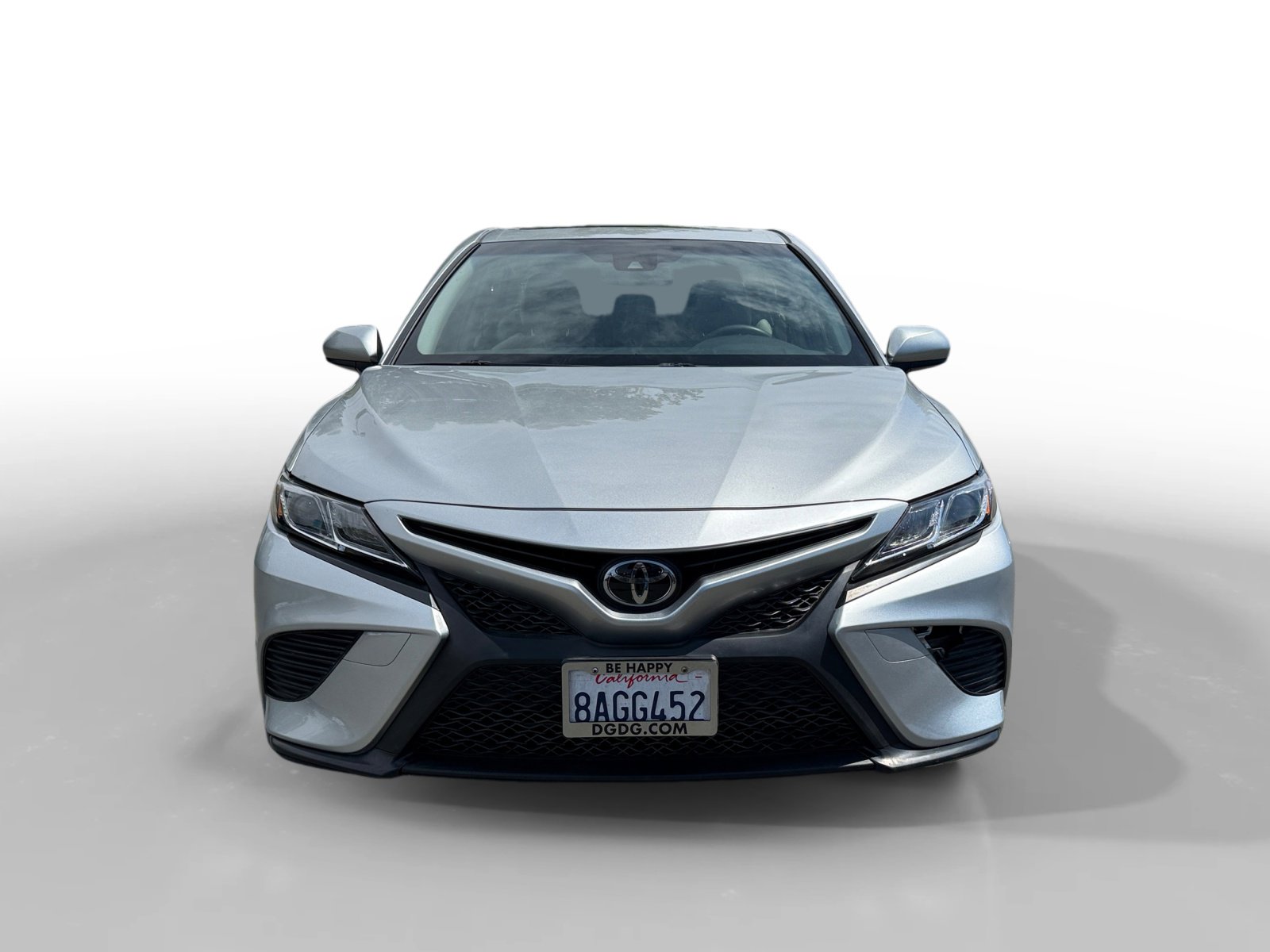 Used 2018 Toyota Camry SE w/ Moonroof Package FWD image 8