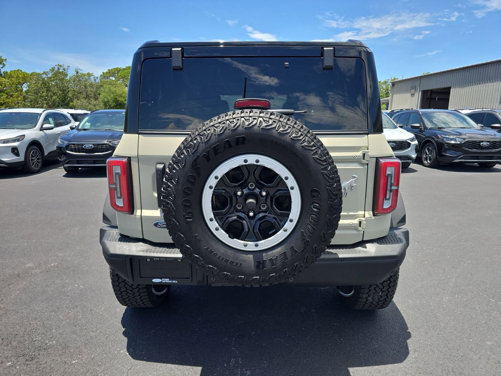 New 2025 Ford Bronco Badlands w/ Sasquatch Package image 5