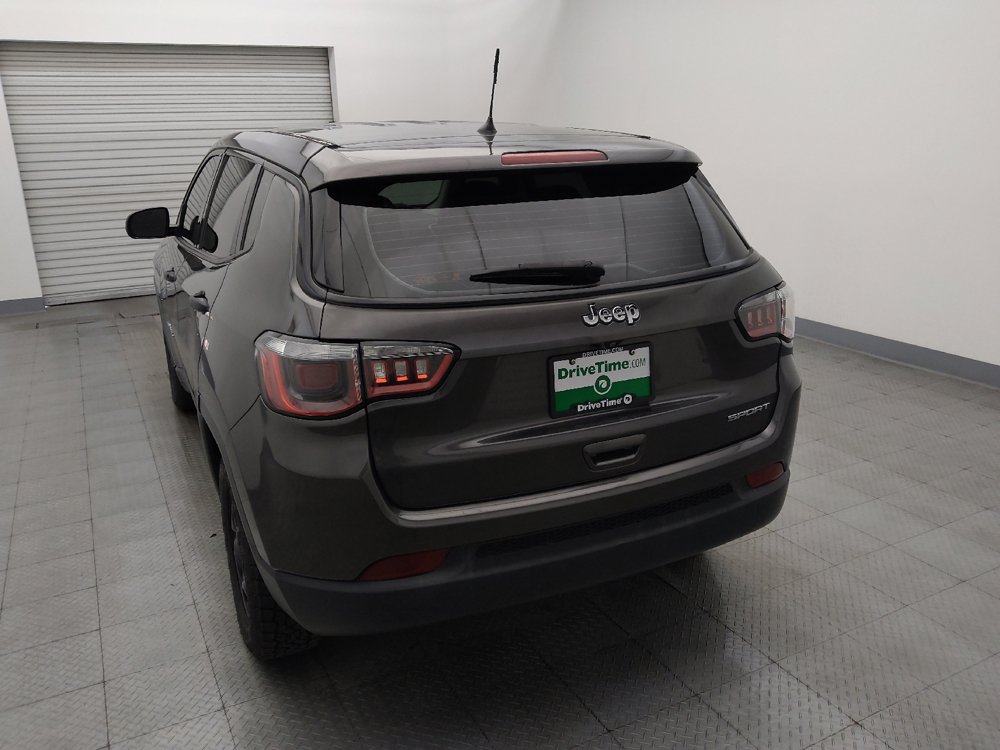 Used 2018 Jeep Compass Sport FWD image 6