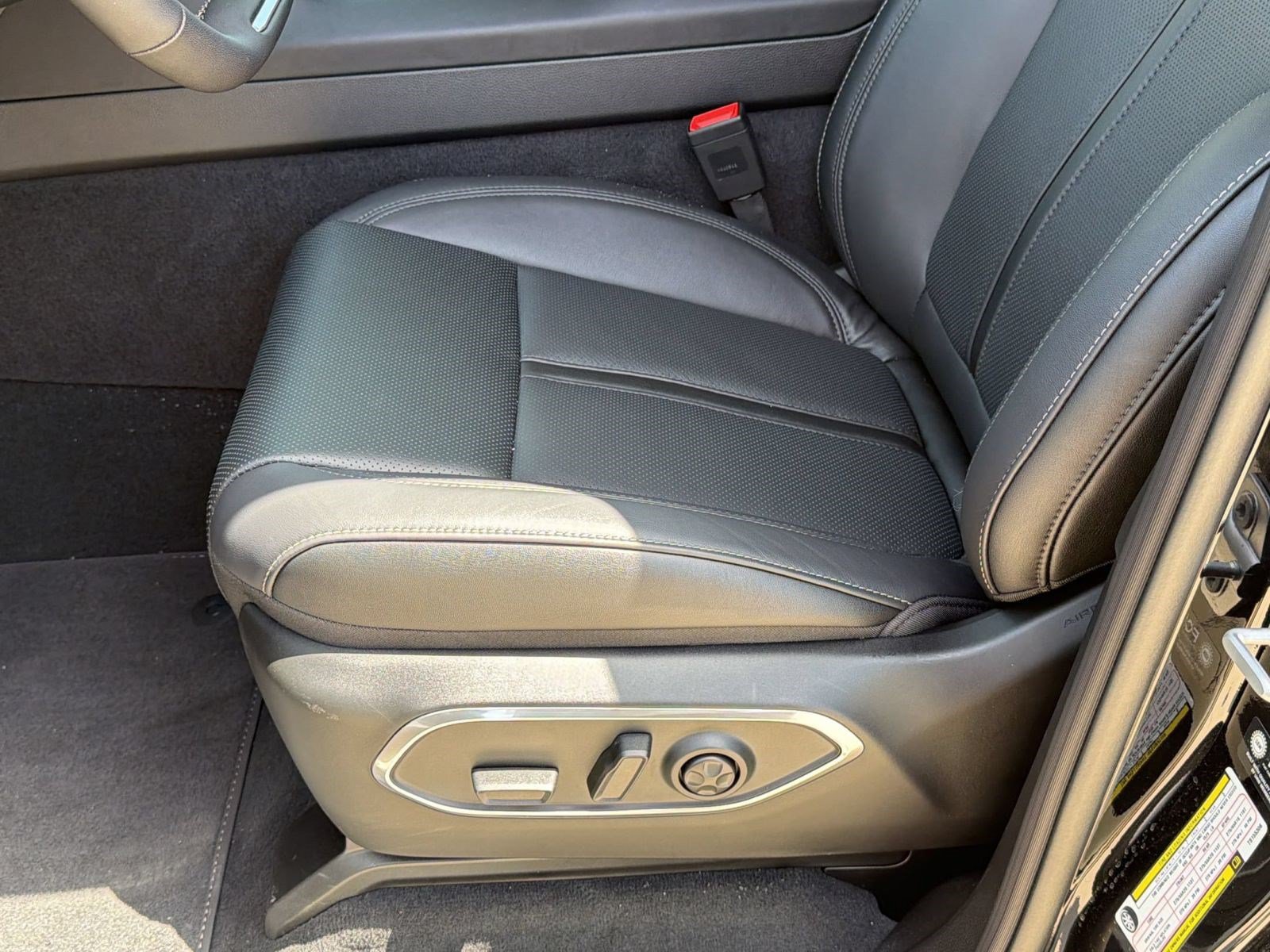 New 2026 Jeep Grand Wagoneer Limited AWD/4WD image 15