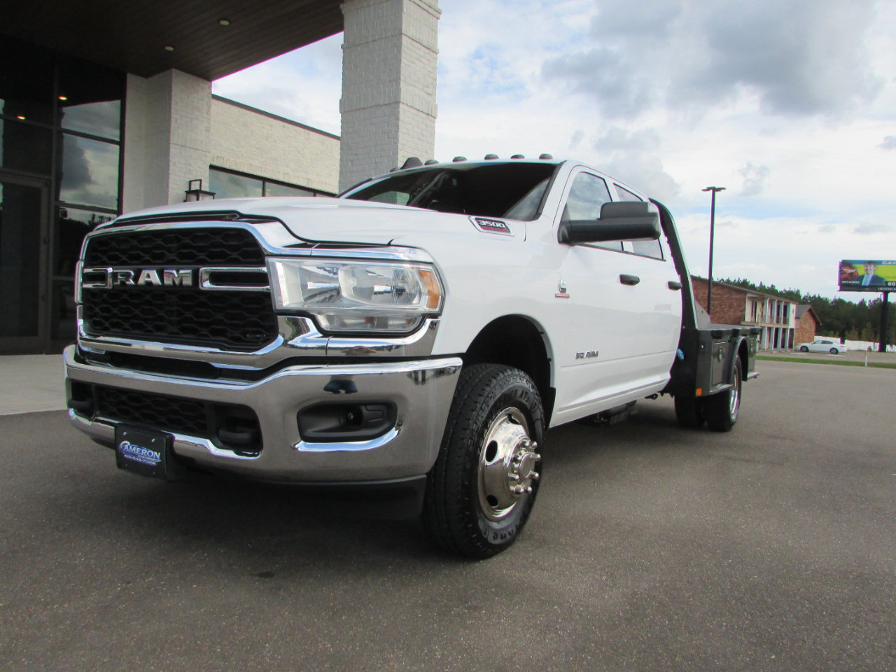 Used 2021 RAM 3500 Tradesman w/ Chrome Appearance Group image 2
