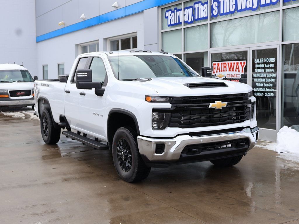 New 2026 Chevrolet Silverado 3500 W/T image 2