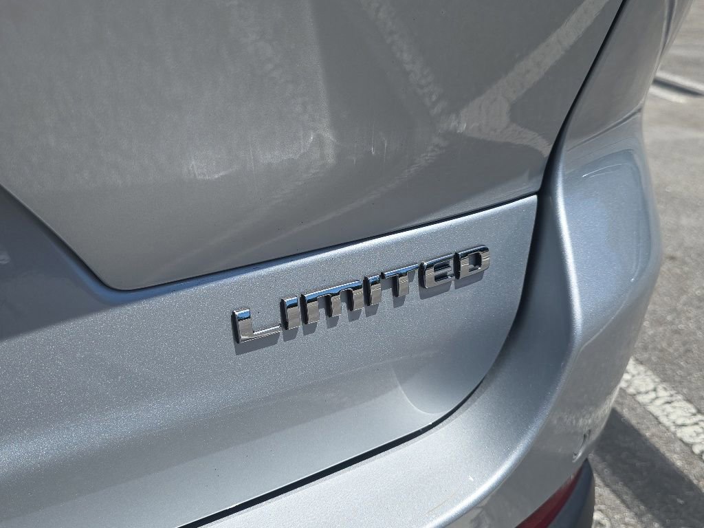 Used 2021 Jeep Grand Cherokee L Limited RWD image 13