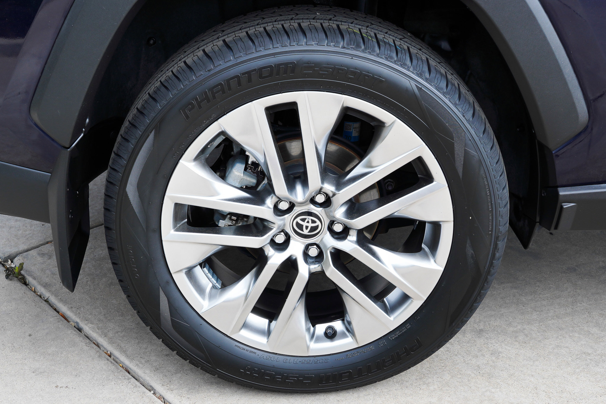 Used 2021 Toyota RAV4 Limited AWD/4WD image 11