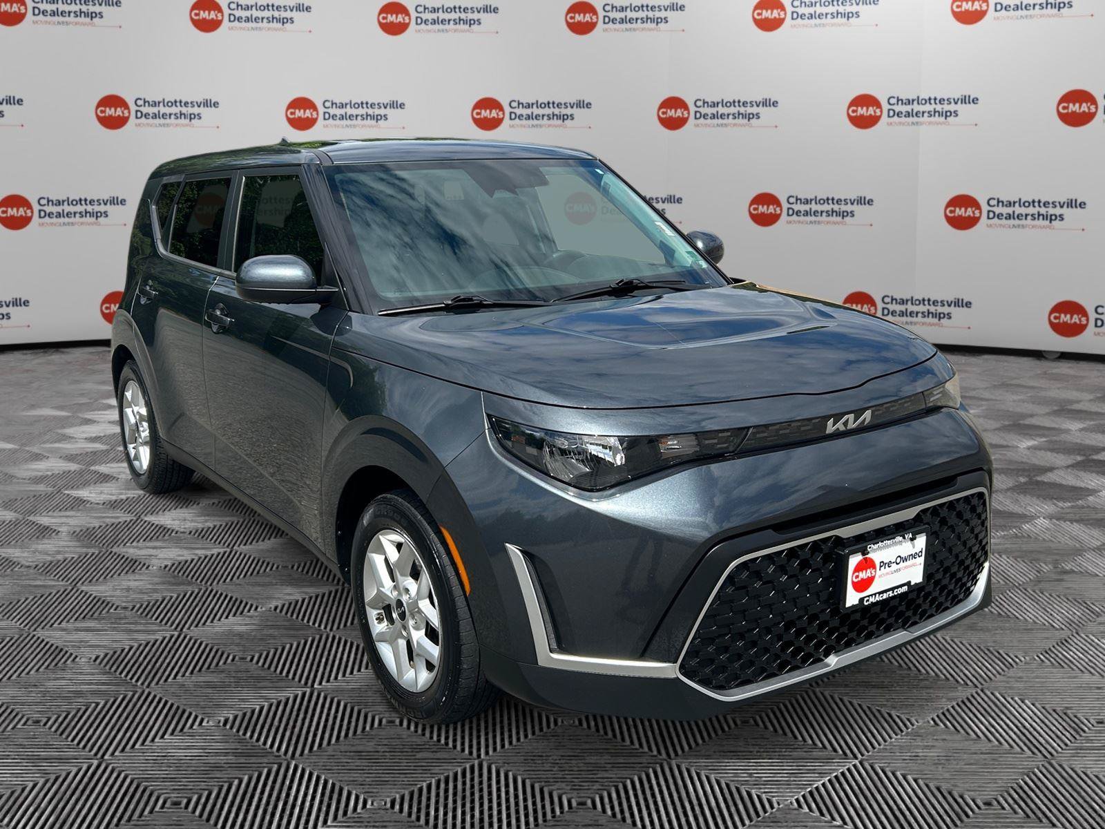 Used 2023 Kia Soul LX w/ Option Group 015 FWD image 7