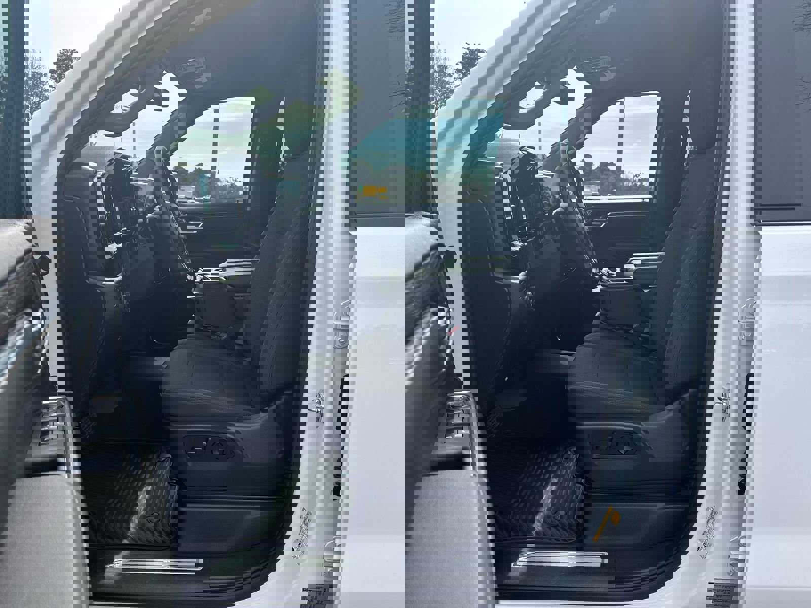 Used 2026 Chevrolet Silverado 1500 LT image 16