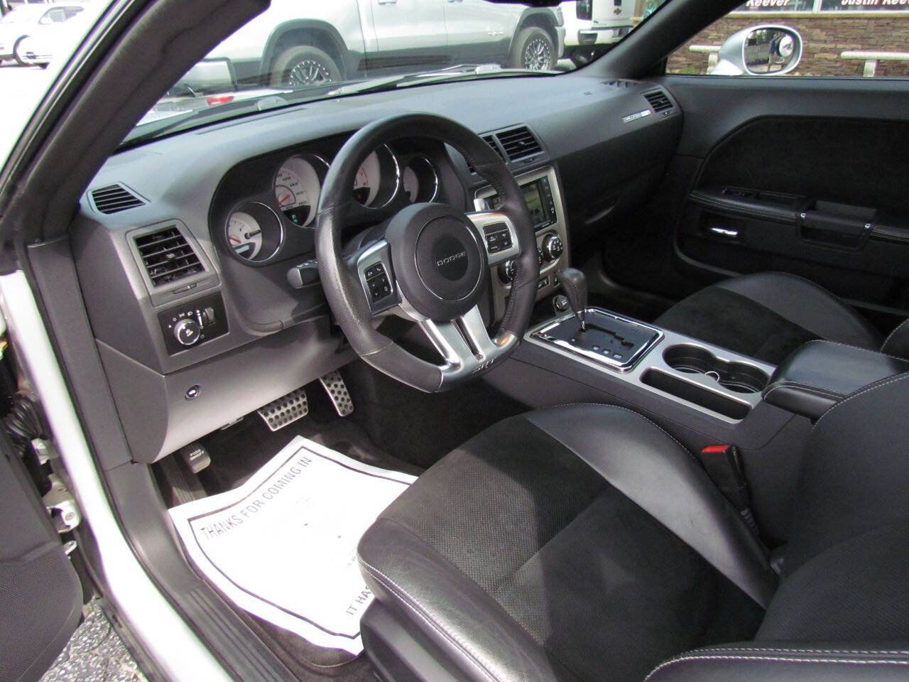 Used 2012 Dodge Challenger SRT8 w/ Premium Sound Group RWD image 9