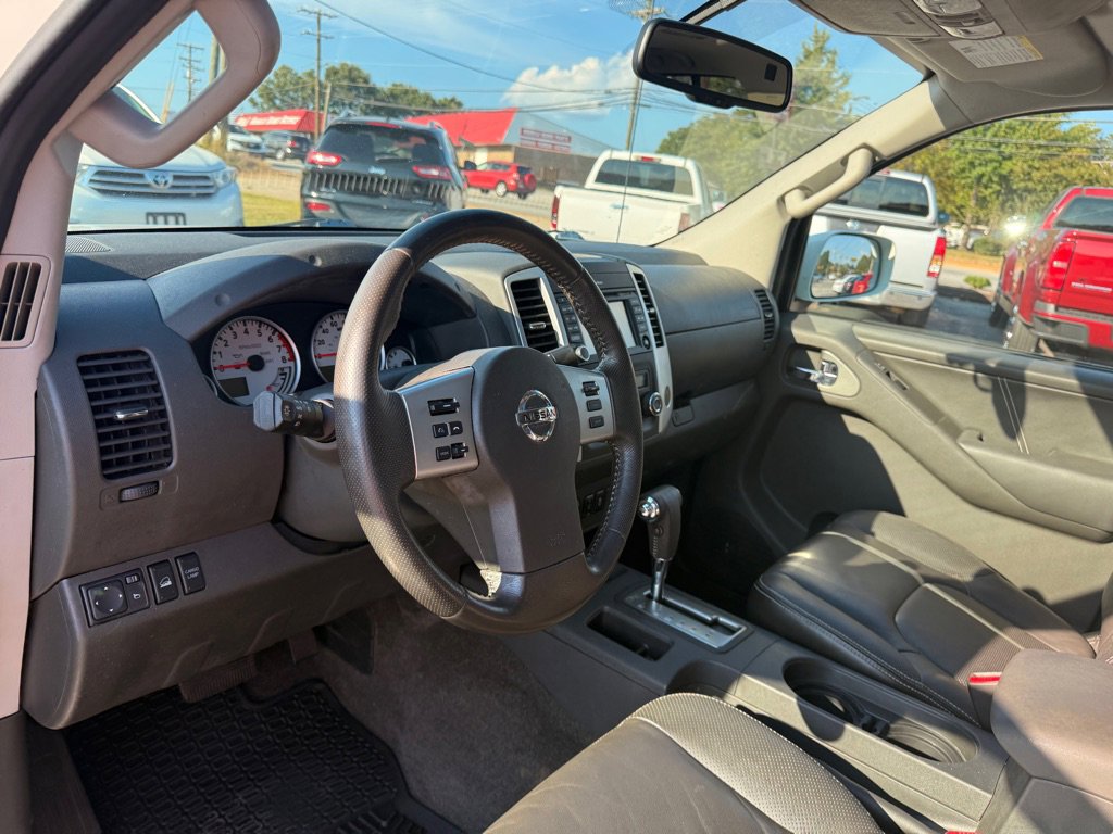 Used 2014 Nissan Frontier PRO-4X w/ Pro-4x Luxury Package image 10