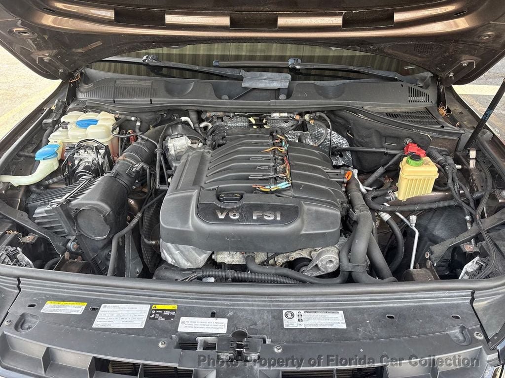 Used 2012 Volkswagen Touareg VR6 AWD/4WD image 14