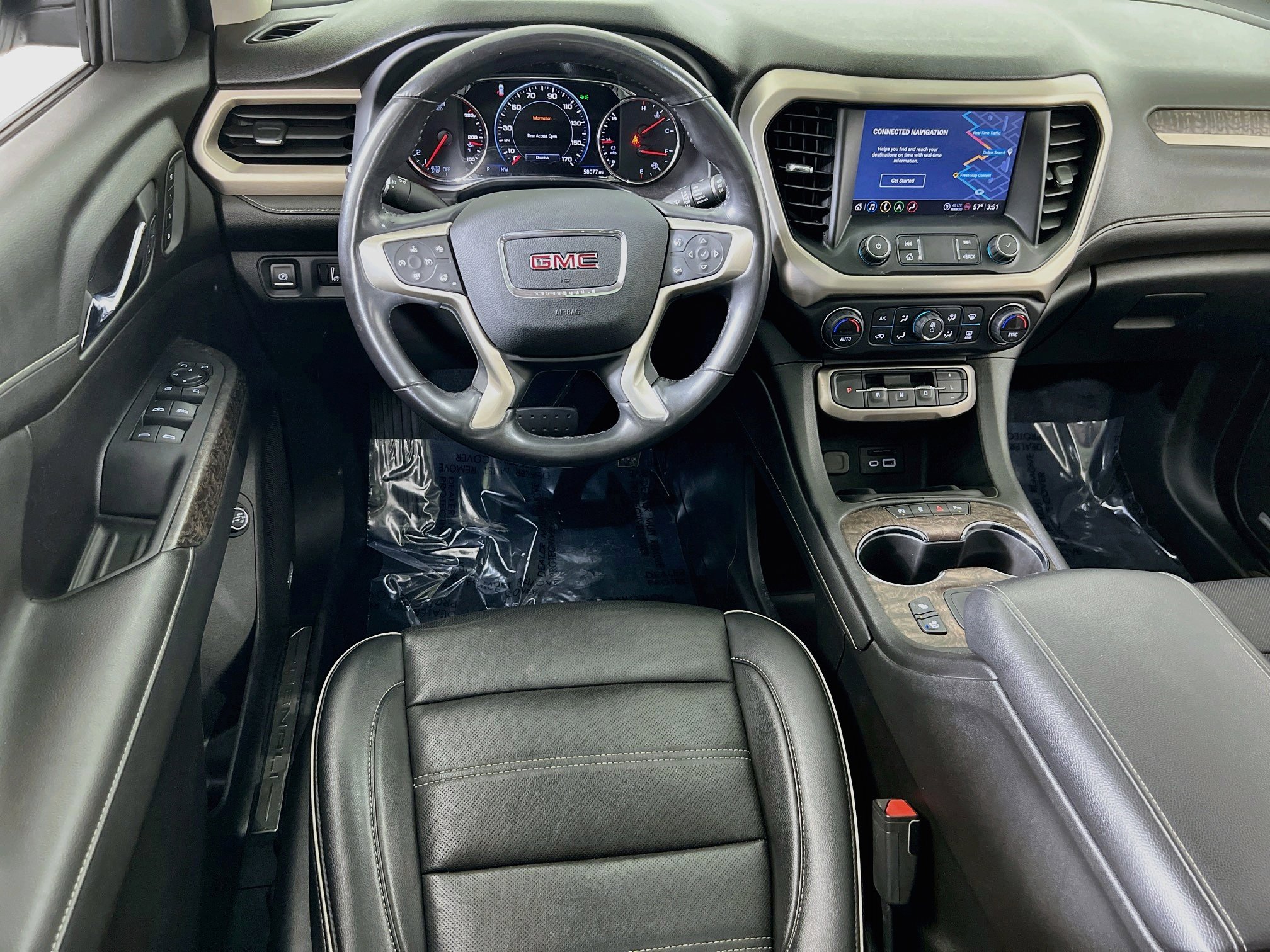 Used 2021 GMC Acadia Denali w/ Denali Ultimate Package AWD/4WD image 23