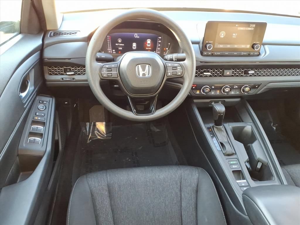 Used 2024 Honda Accord EX image 7