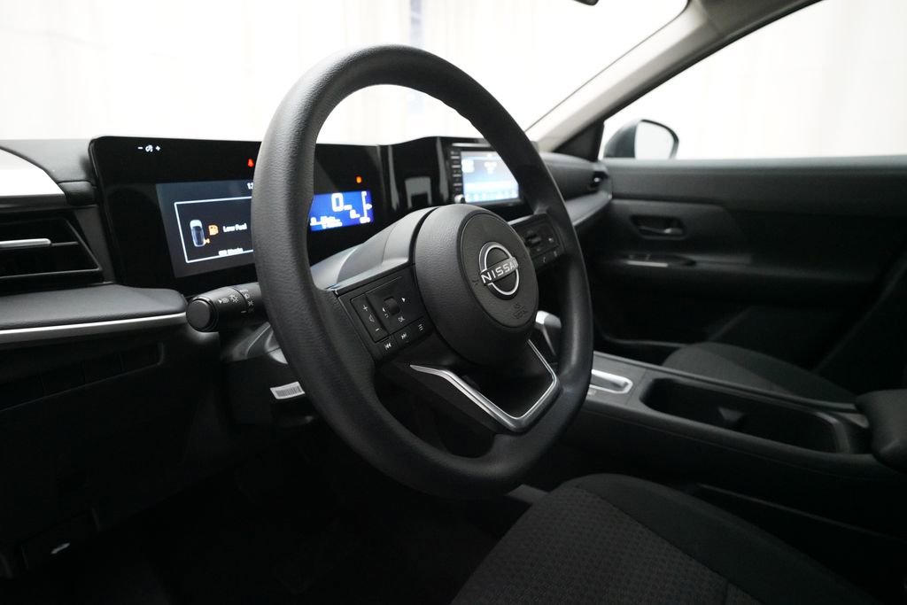 Certified 2025 Nissan Kicks S image 8