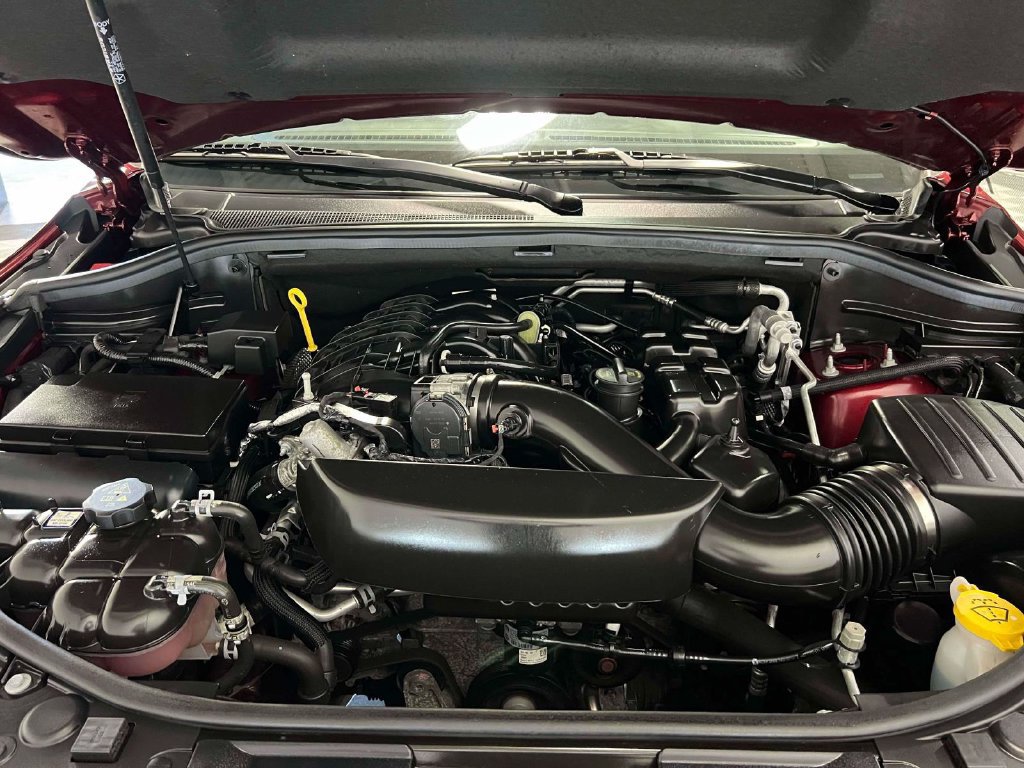 Used 2022 Dodge Durango GT AWD/4WD image 35