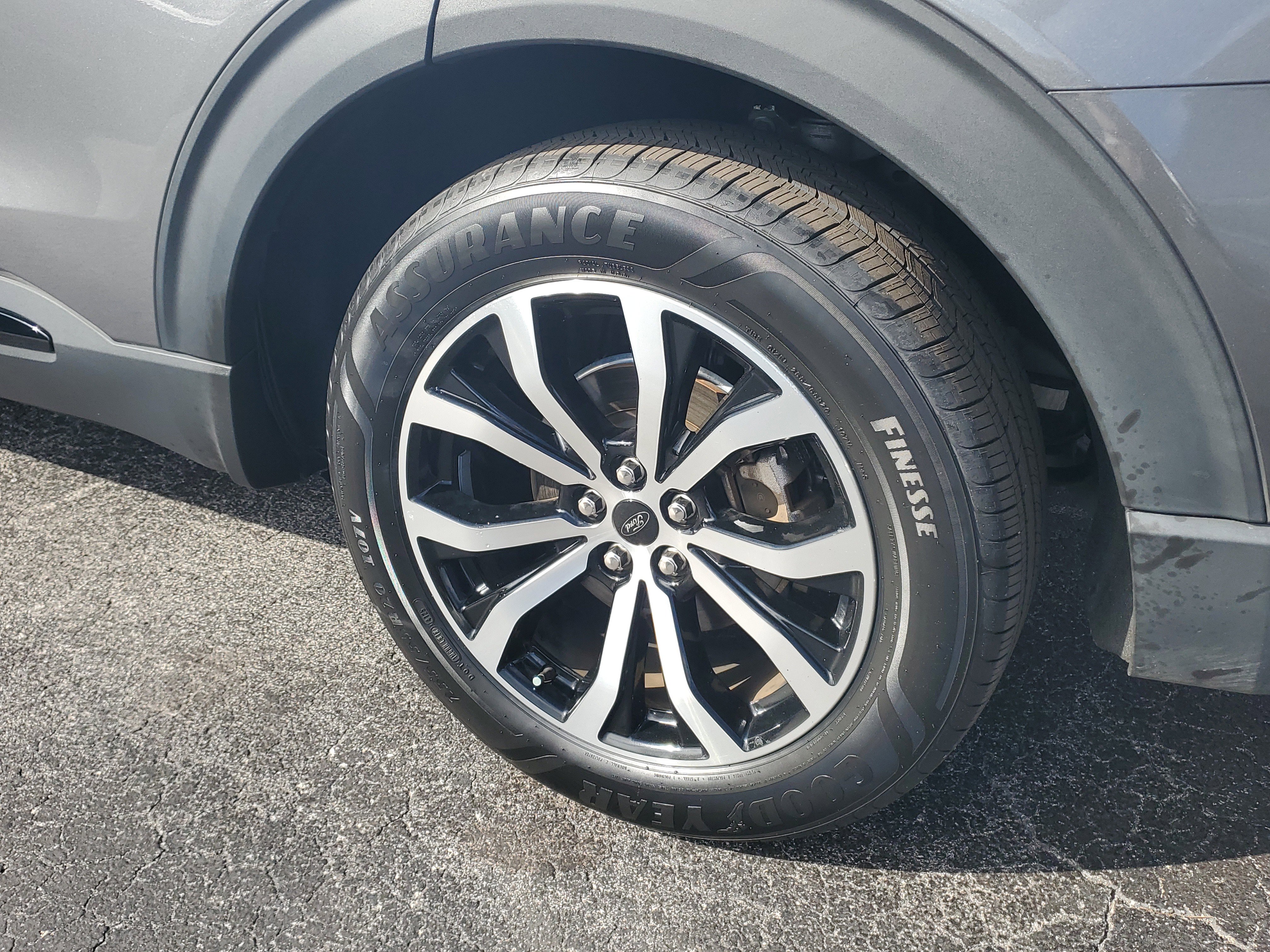 Used 2022 Ford Explorer ST image 7