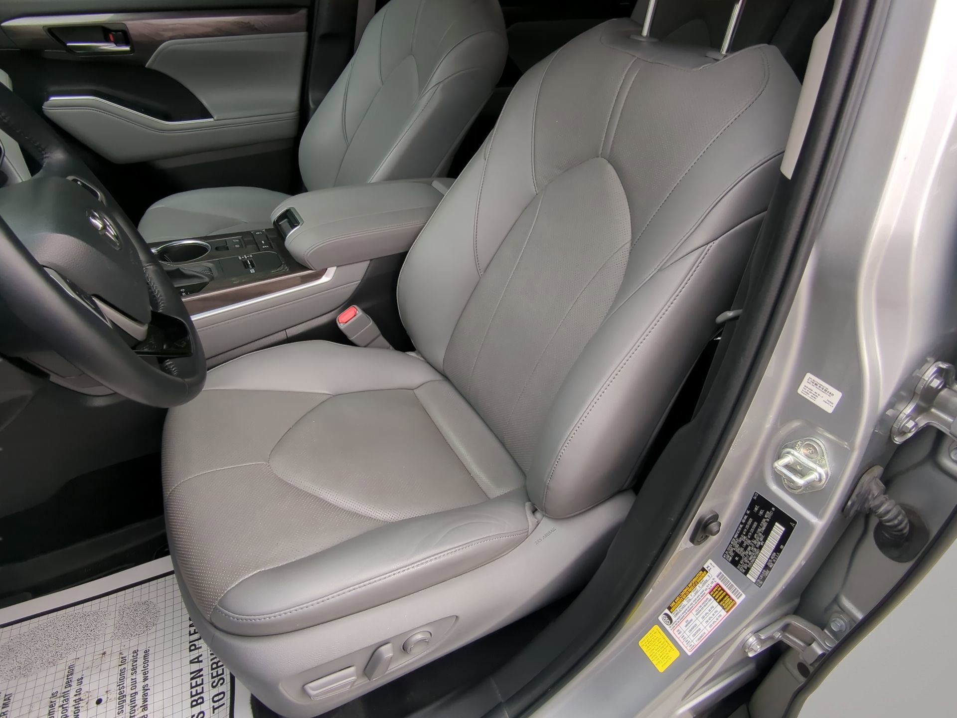 Used 2022 Toyota Highlander Limited image 50