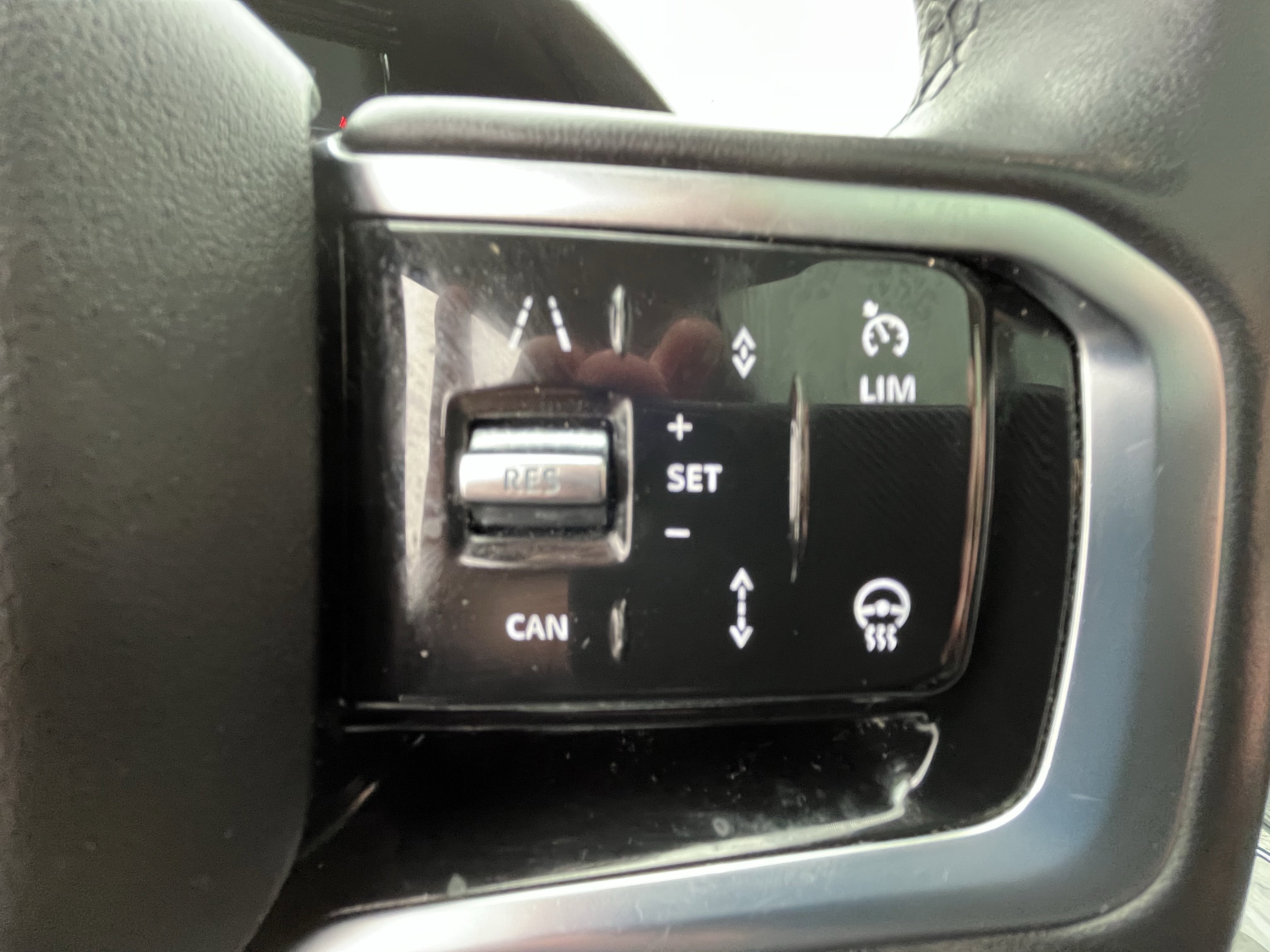 Certified 2023 Land Rover Range Rover Velar S image 17