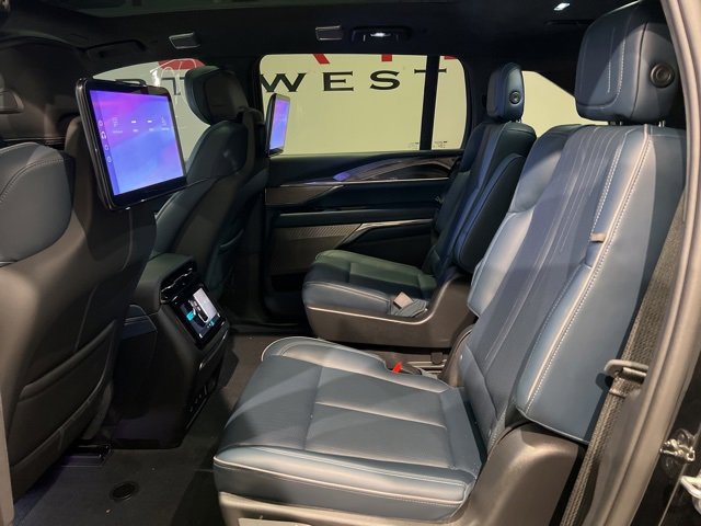 Used 2025 Cadillac Escalade IQ Sport 2 image 29