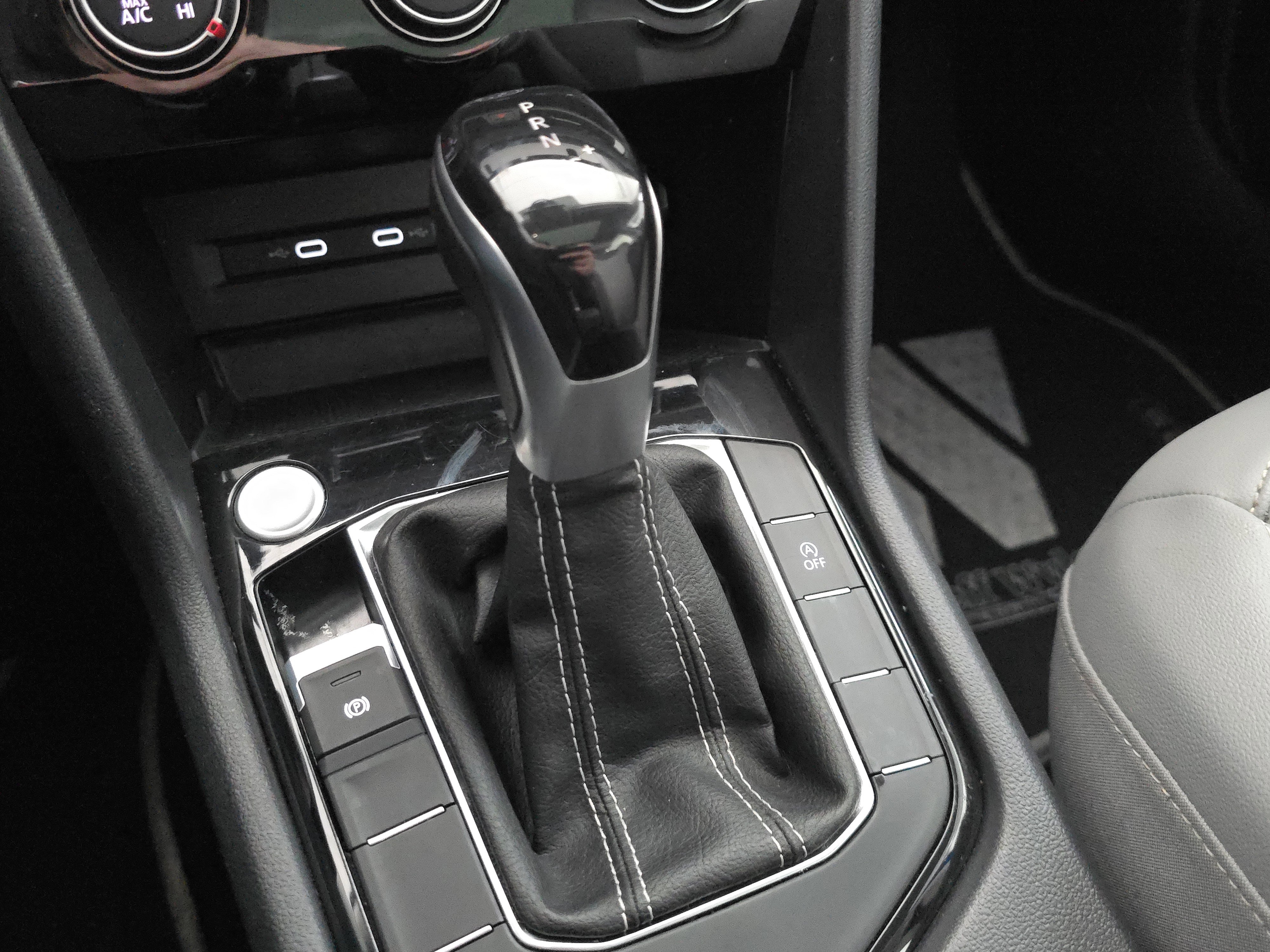 Used 2023 Volkswagen Taos SE image 24