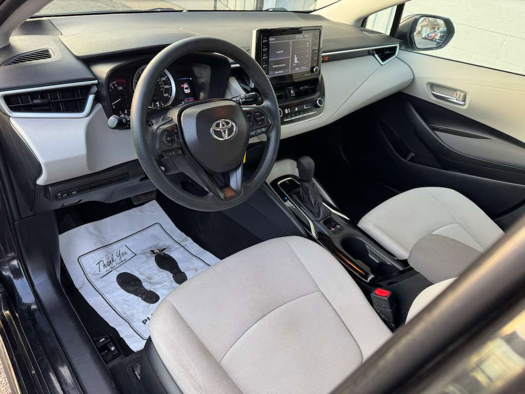 Used 2021 Toyota Corolla LE w/ Carpet Mat Package (TMS) image 15