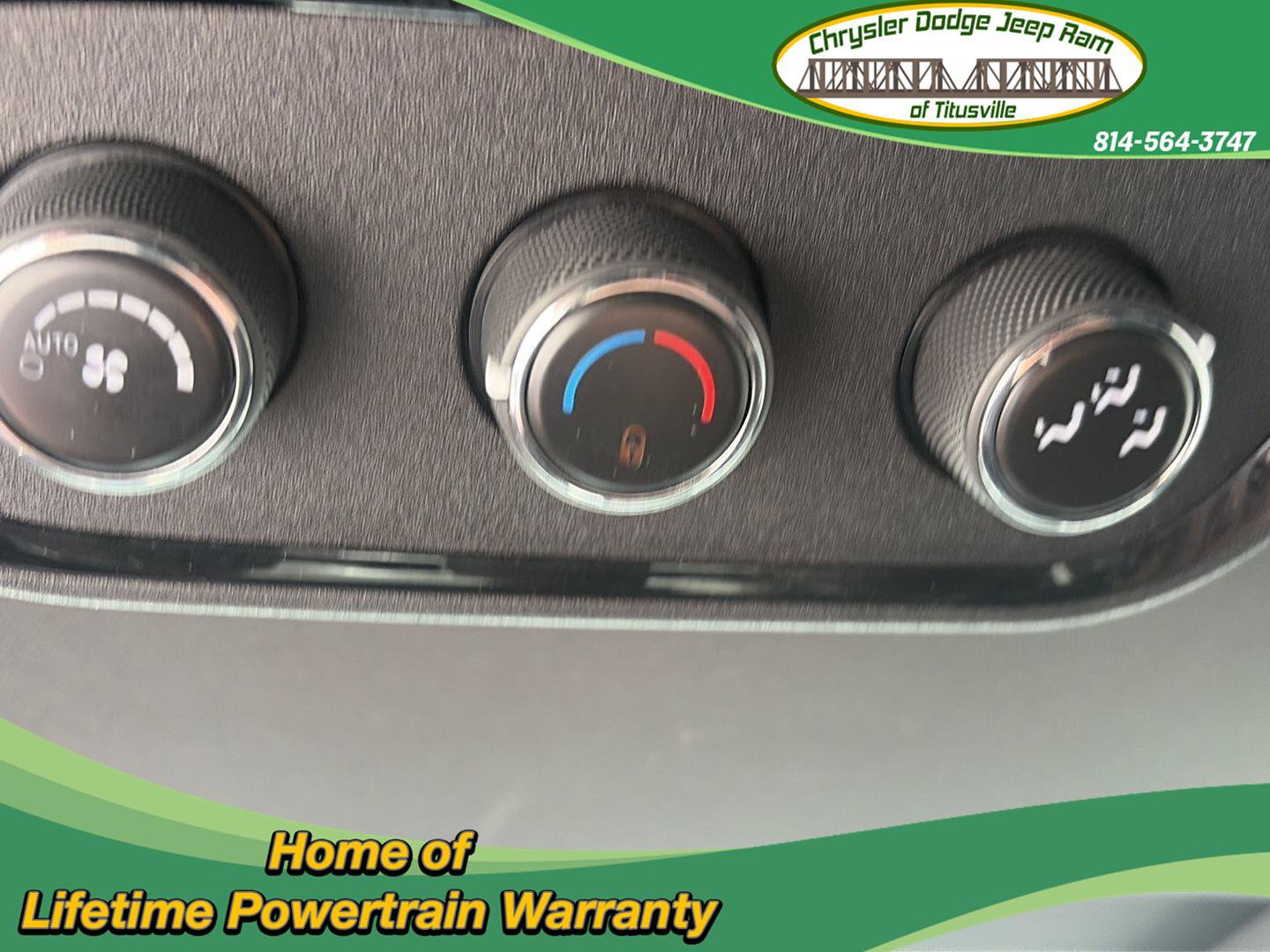 Used 2024 Dodge Durango SXT AWD/4WD image 34