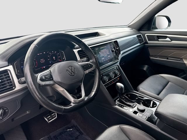 Used 2022 Volkswagen Atlas Cross Sport SEL R-Line AWD/4WD image 9