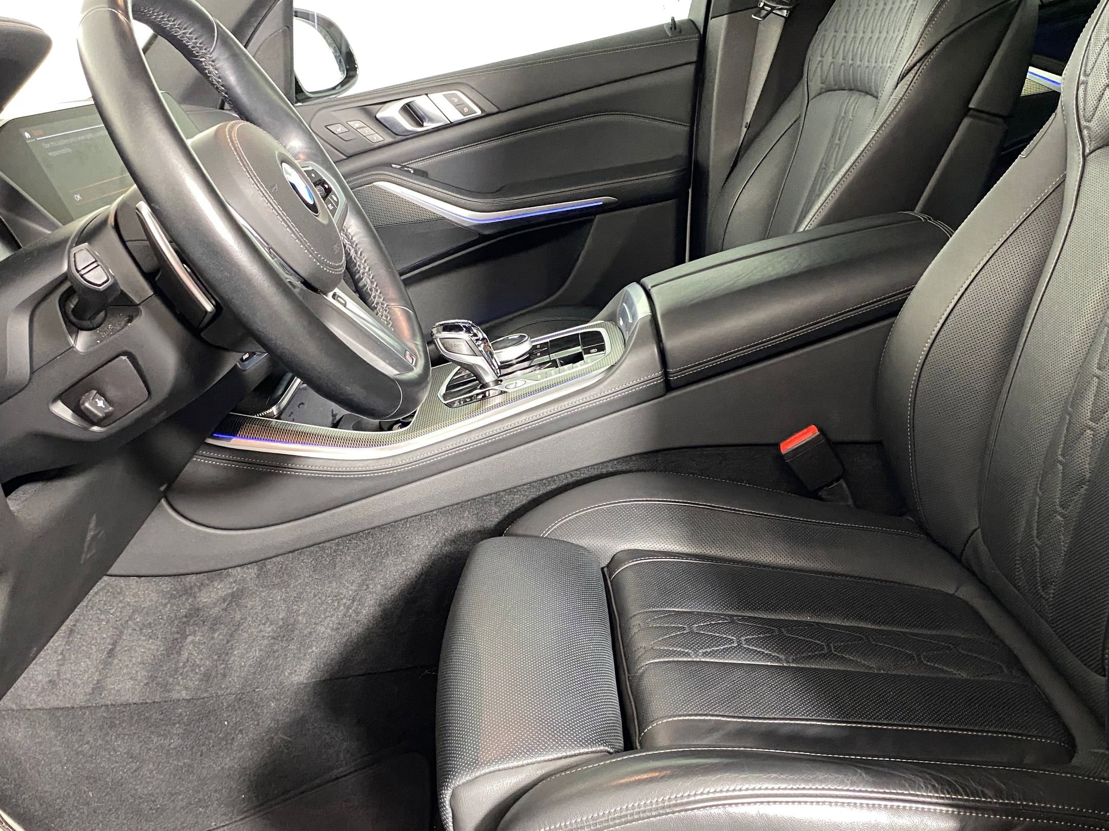 Used 2022 BMW X5 sDrive40i w/ M Sport Package image 29