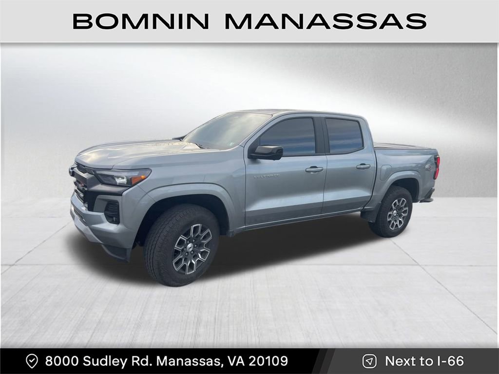 Used 2024 Chevrolet Colorado Z71 w/ Z71 Convenience Package 2
