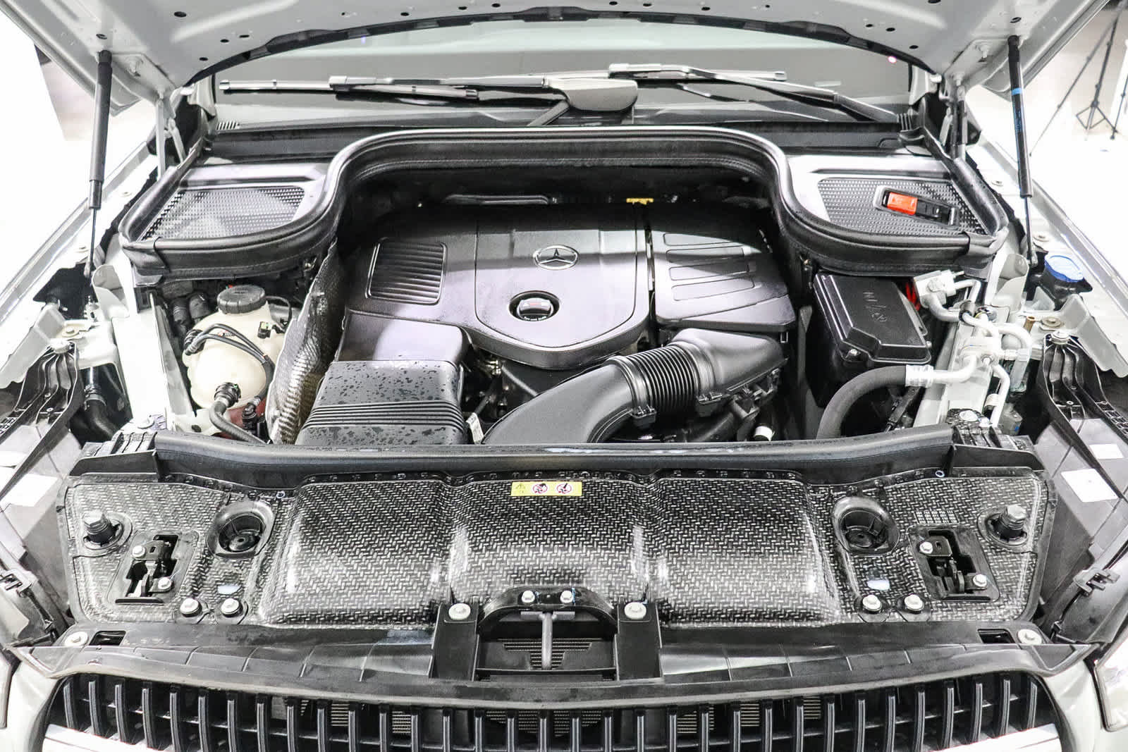 Certified 2025 Mercedes-Benz GLE 450e 4MATIC image 30