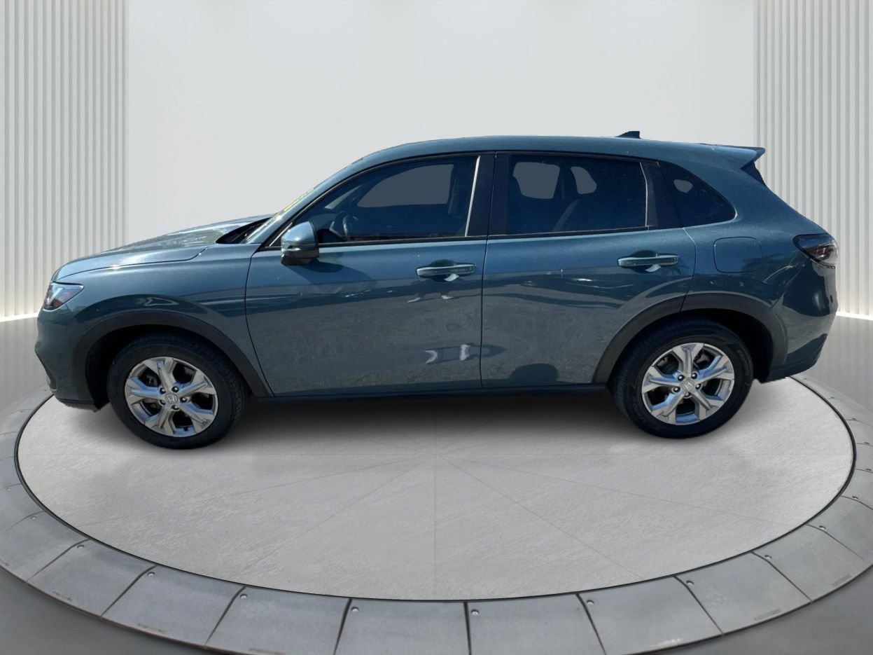 Used 2023 Honda HR-V LX image 9
