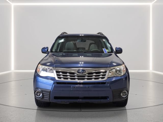 Used 2013 Subaru Forester 2.5X Premium w/ All-Weather Plus Pkg AWD/4WD image 9