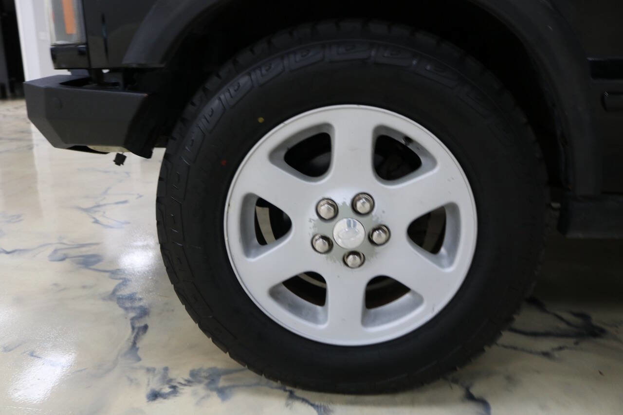 Used 2004 Land Rover Discovery HSE image 5